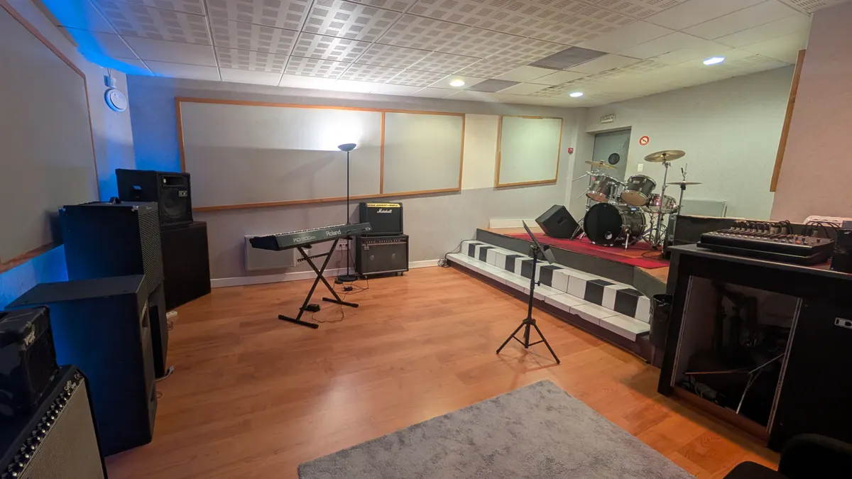 Studio Le Podium - espace idéal répétitions et cours