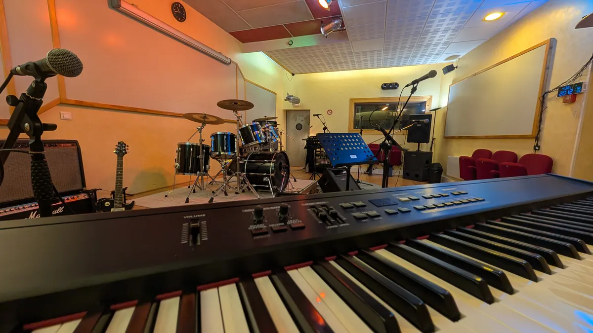 Studio La Scène - sono et matériel professionnel inclus